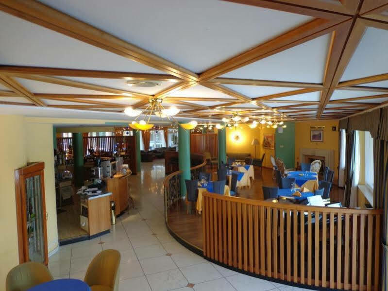 - Di Garda 3* Affi