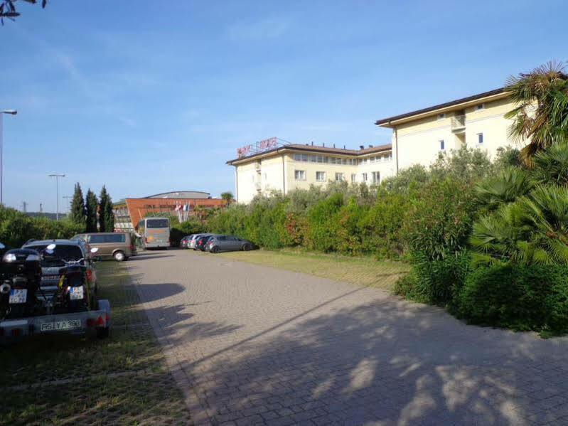 - Di Garda 3*